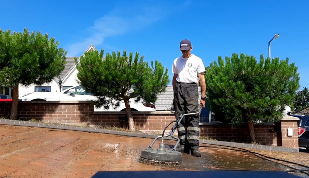 Macclesfield roof cleaning
